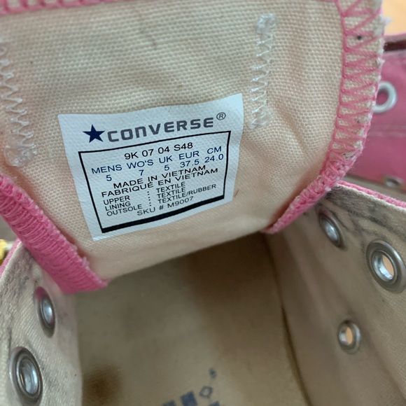 Pink converse - Picture 5 of 6